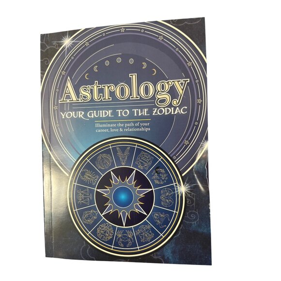 SpiceBox Astrology Guide to the Zodiac Gift Set Guidebook 12 wine charms NEW - Picture 3 of 5